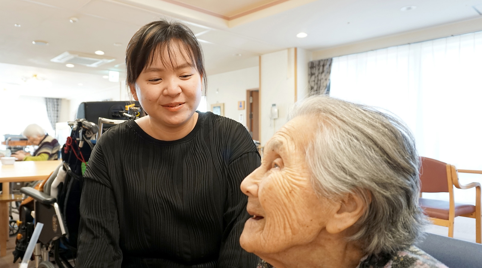 特養の外国人スタッフスナップショット